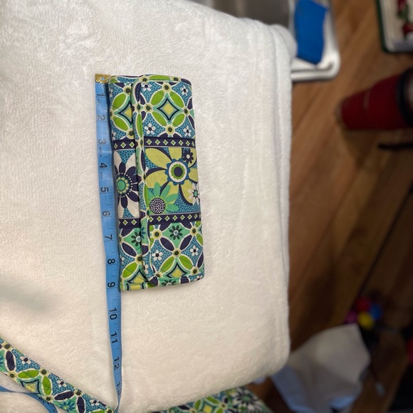 Vera Bradley “Daisy Dsisy)Lg Tote w/Wallet - Picture 14 of 16